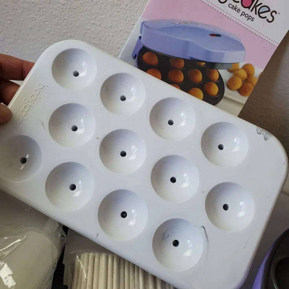 Babycakes‎ Cake Pop Maker #CP-94LV, Stand, Filling Injector, Fork, Pop Sticks